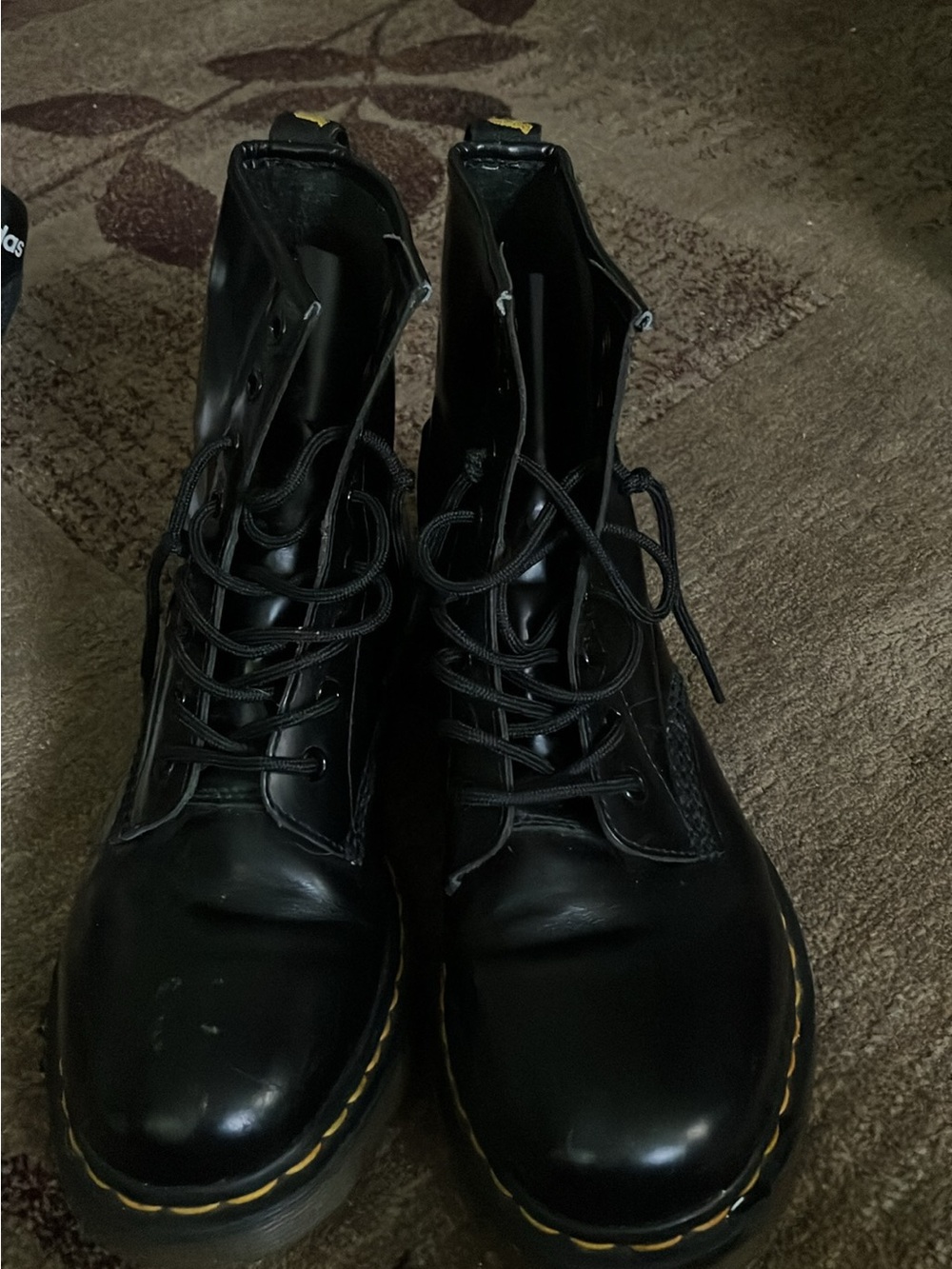 Women’s size 10 doc martens - Picture 2 of 5